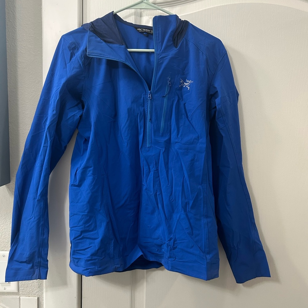 Blue Hooded Light Shell
